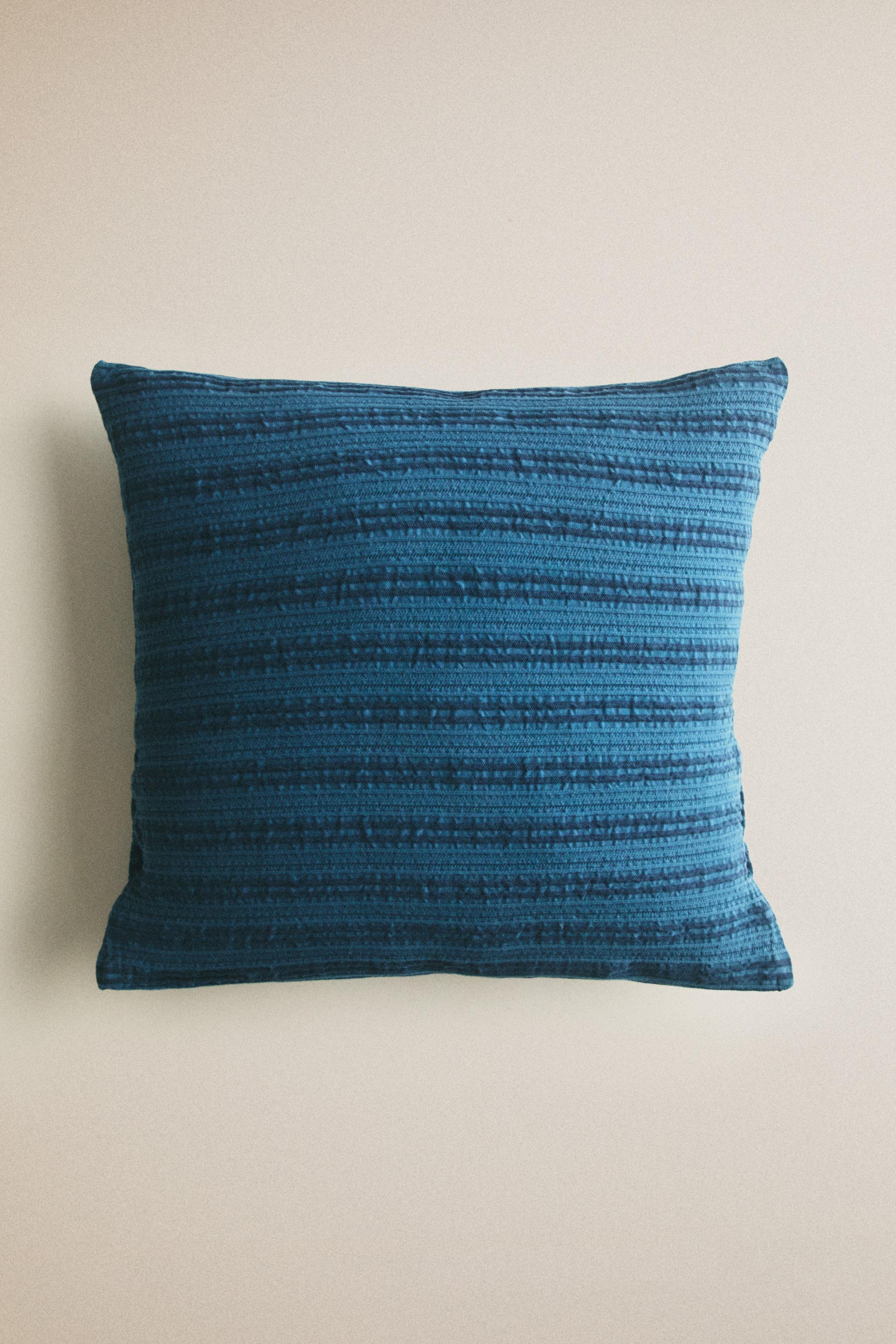 Zara KIDS' TEXTURED STRIPED THROW PILLOW COVER — фото 4