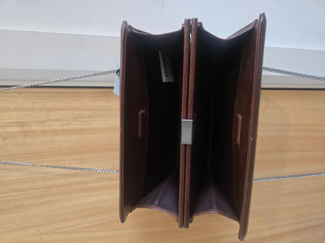 LEATHER SHOULDER BAG - Image 5