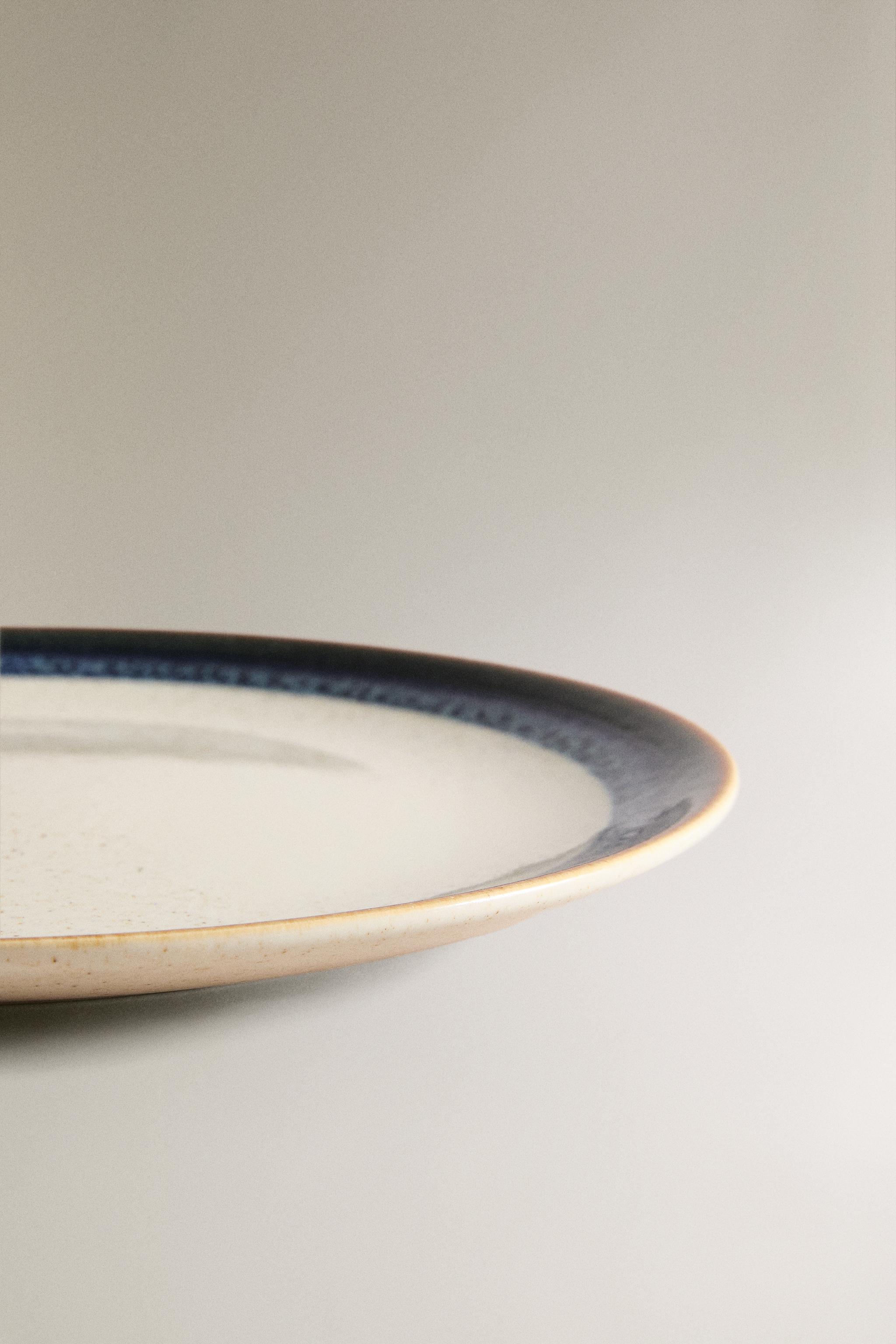 STONEWARE DINNER PLATE