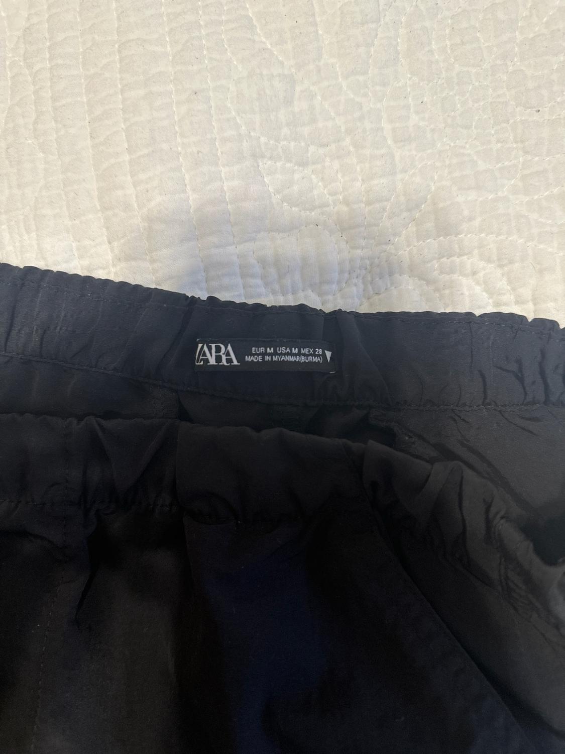 PANTALÓN PARACHUTE CON NYLON - Image 3