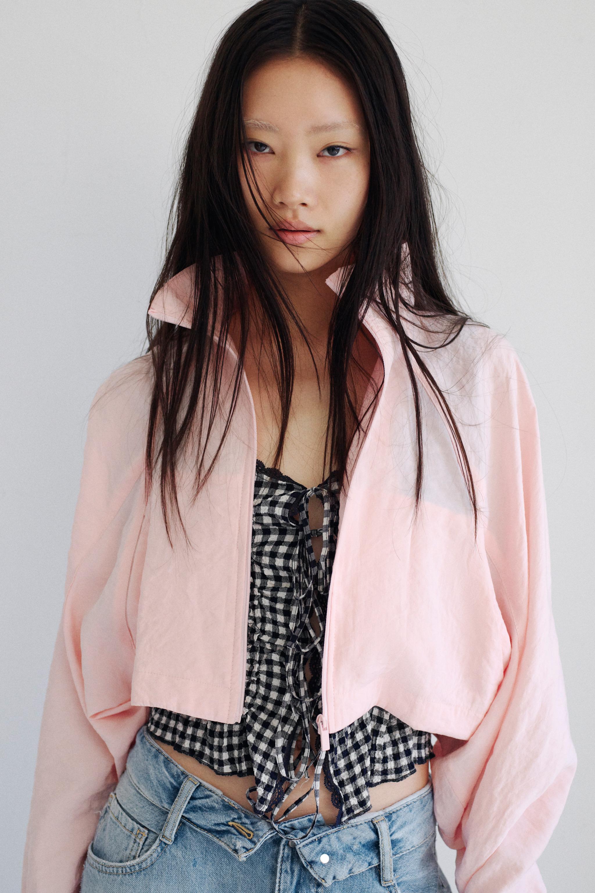 新品！ZARA フードレイヤードクロップドジャケット　Sサイズ New In】タイムレスなスタイルで心温まるひととき。 Zara Womanの最新 ジャケット・アウター