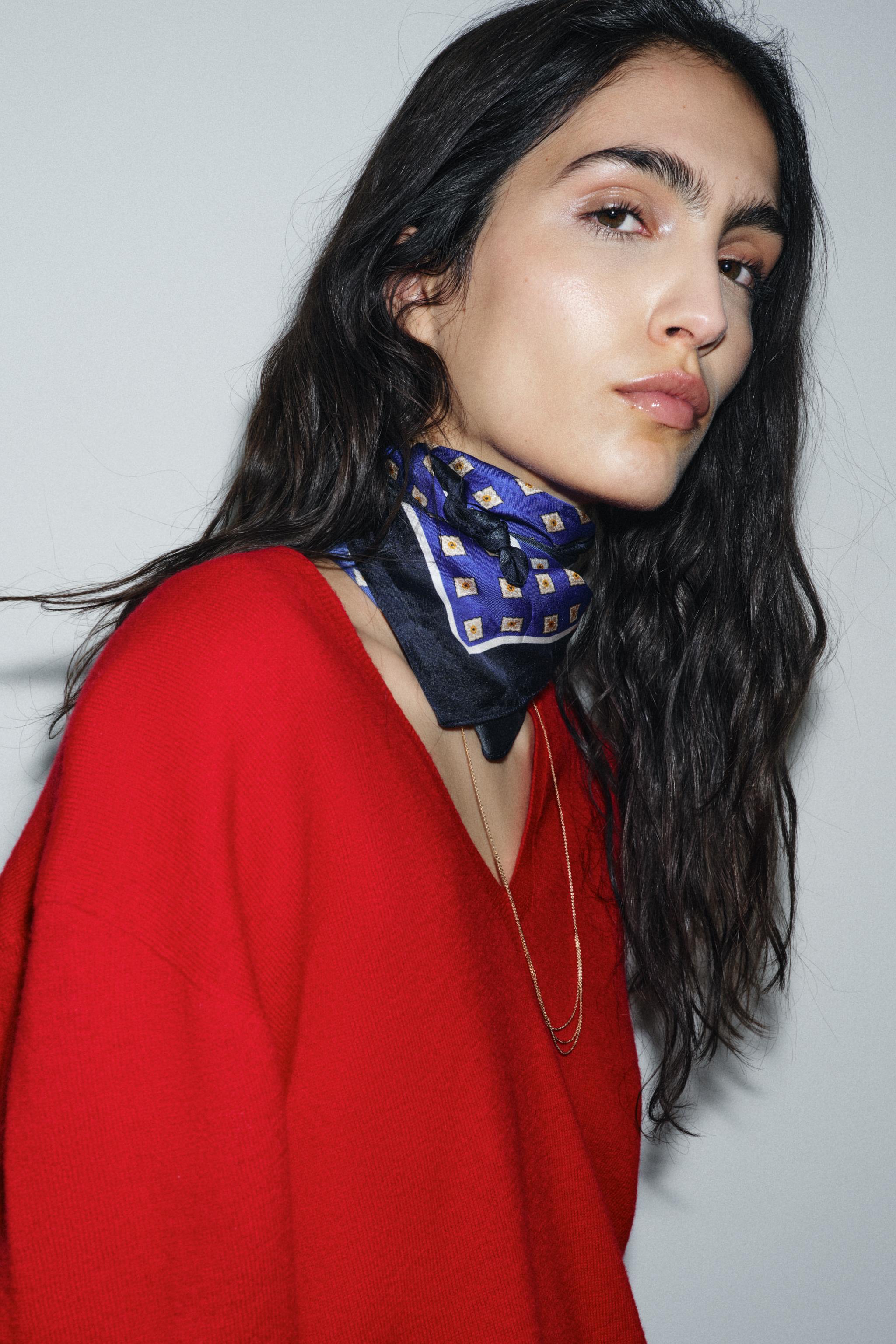 FOULARD 100 % SOIE À IMPRIMÉ POIS