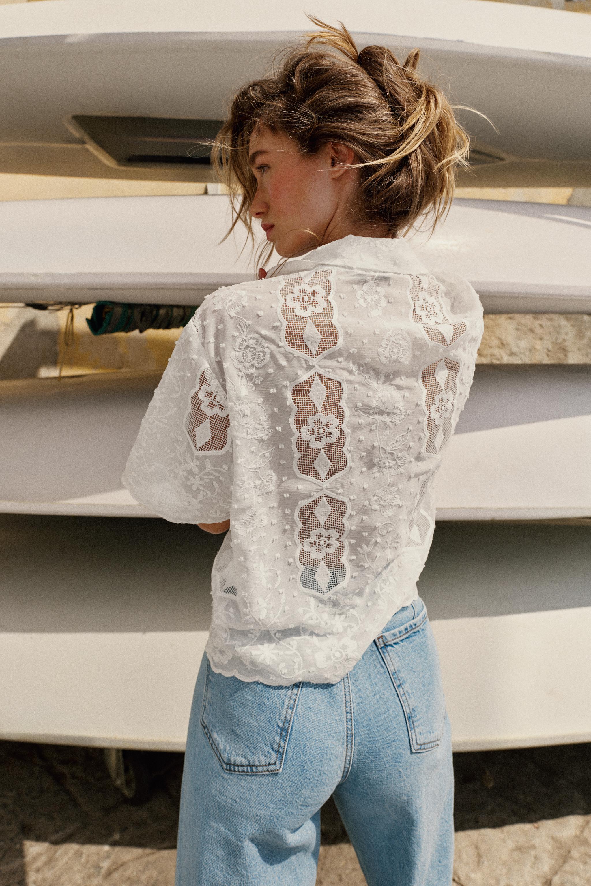 EMBROIDERED SHORT SLEEVE SHIRT