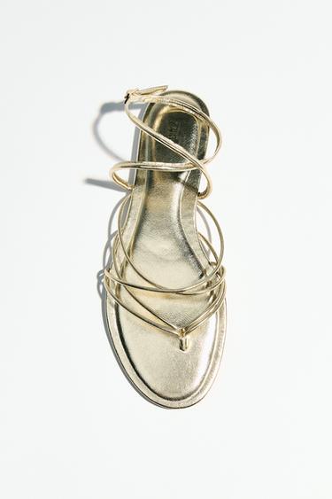 GOLD STRAPPY FLAT SANDALS - Gold by Zara