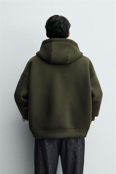 SWEAT À CAPUCHE EFFET NÉOPRÈNE - Vert foncé de Zara - Image 2