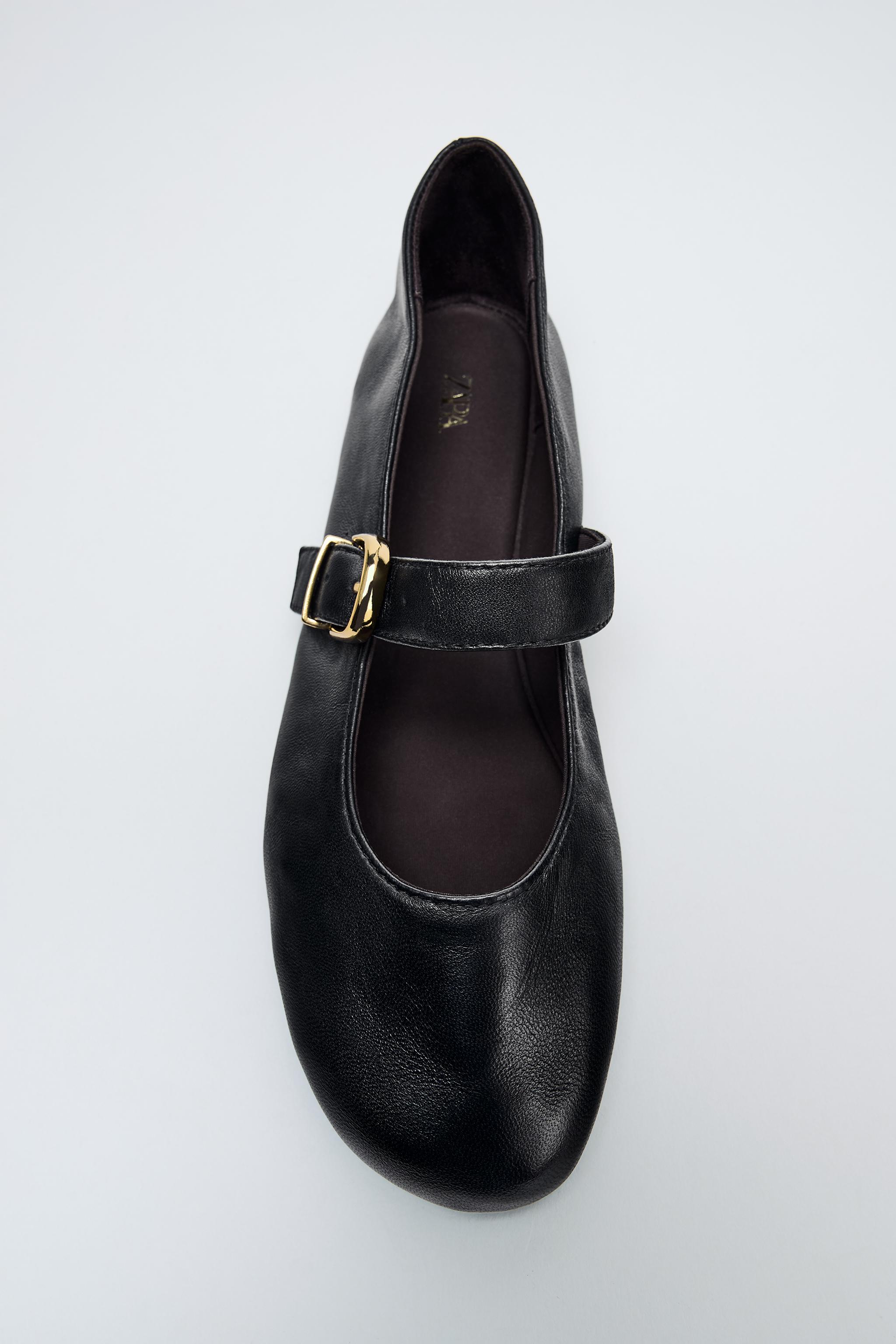 LEATHER BALLET FLATS WITH BUCKLE