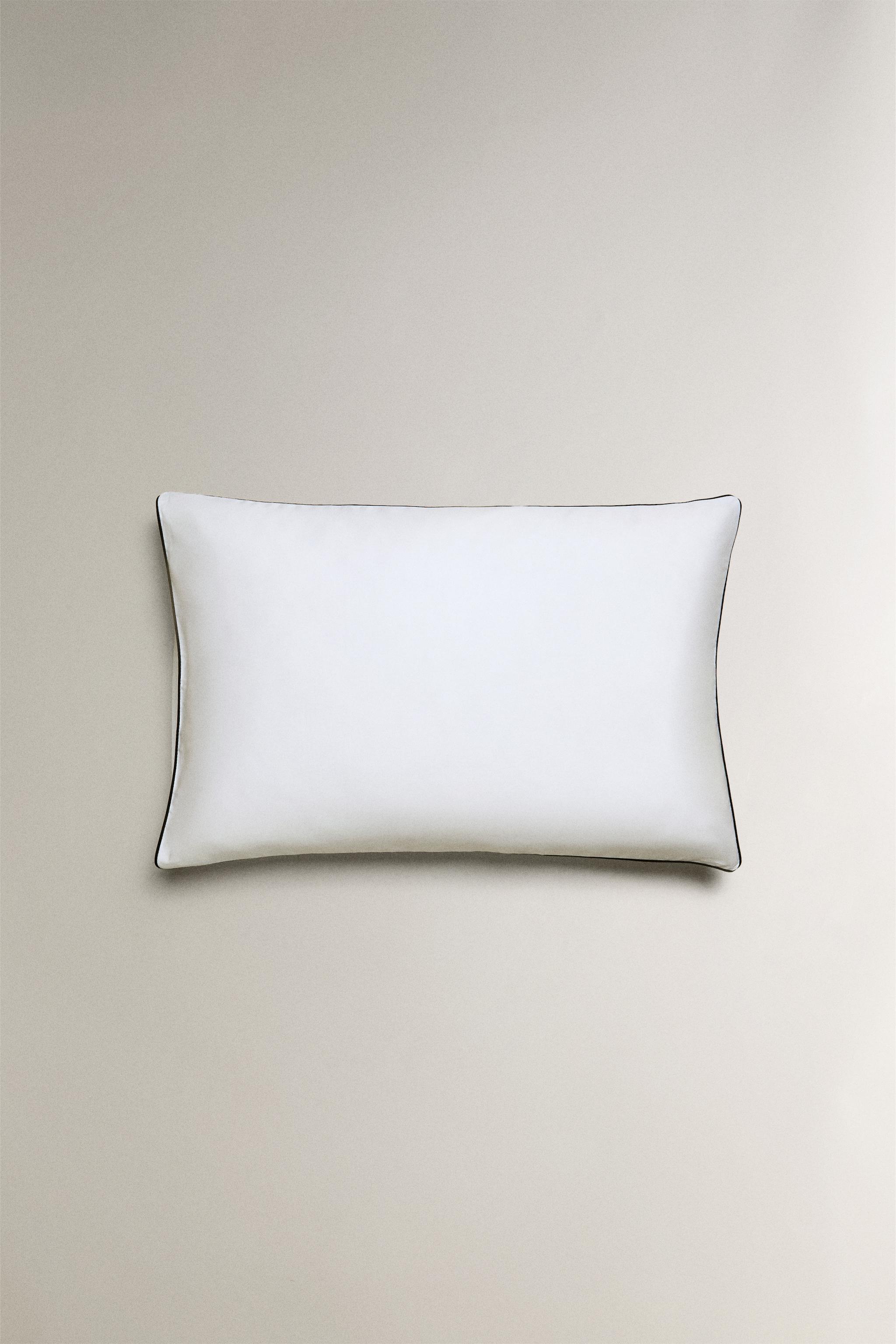 TAIE D’OREILLER SATIN PASSEPOIL