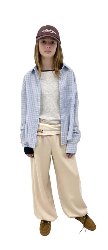 إطلالة - أحمر / أبيض الخاص بـ Zara