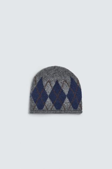 Zara DIAMOND JACQUARD BEANIE HAT - Gray
