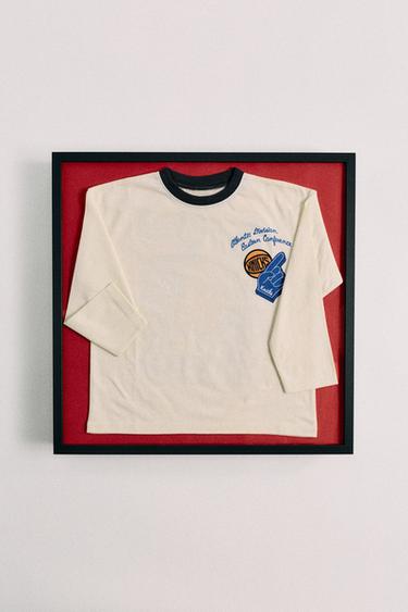T-SHIRT EN RELIEF KNICKS NBA - Écru de Zara