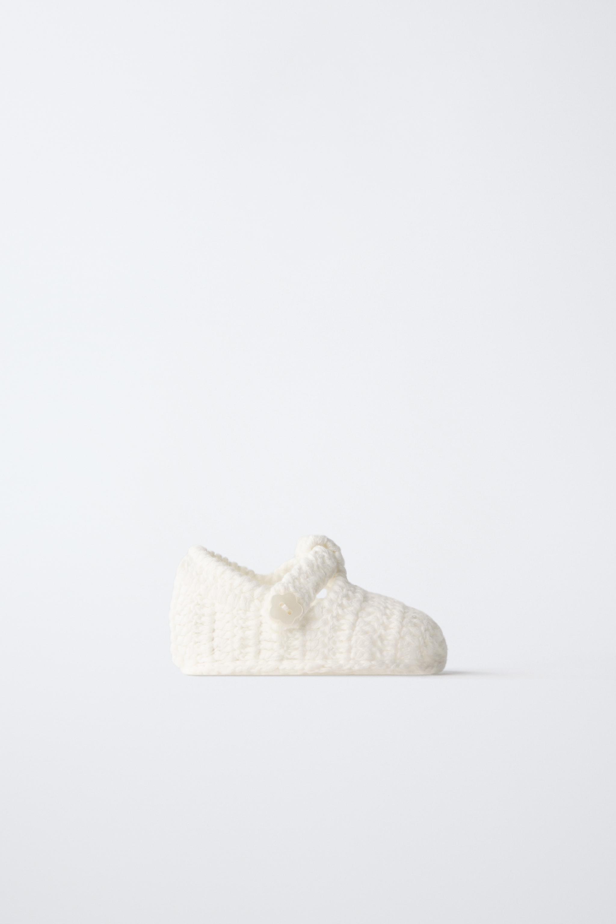 CHAUSSONS EN MAILLE