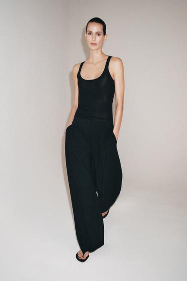 БРЮКИ WIDE LEG С ЗАЩИПАМИ — ZW COLLECTION — ЧЕРНЫЙ от Zara