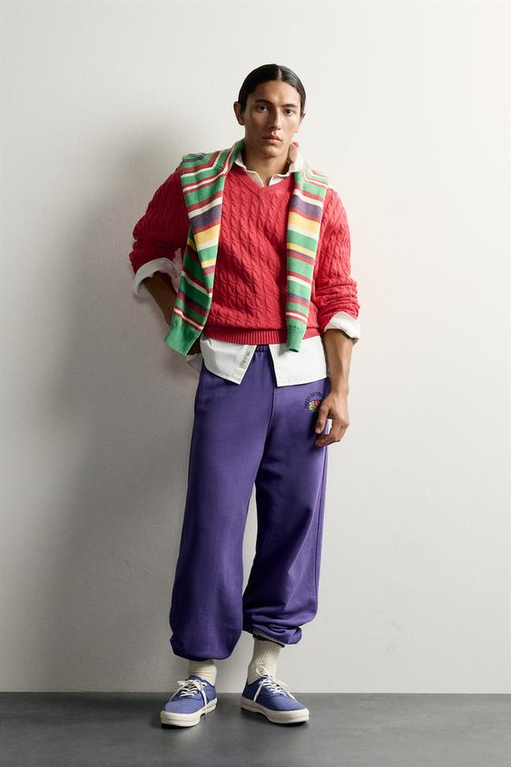 JERSEY CUELLO PICO TRENZAS FRUIT OF THE LOOM™ - Rojo de Zara - Imagen 0
