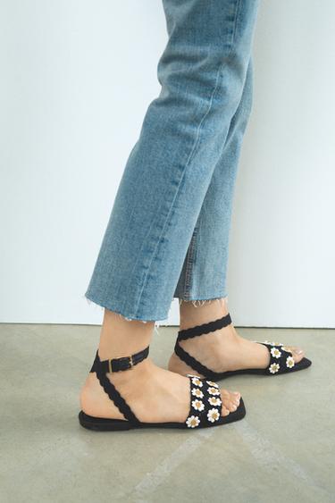 FLORAL CROCHET SANDALS - Black by Zara