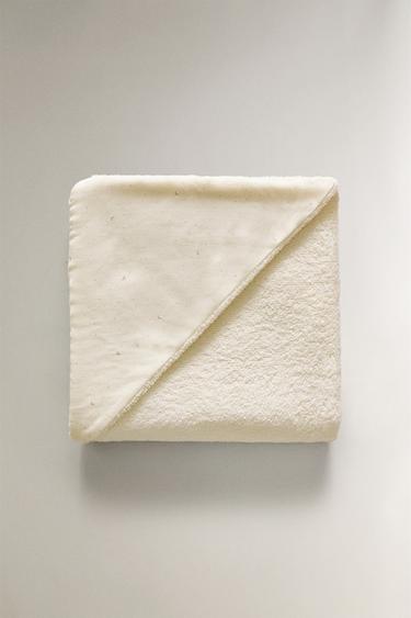TOALLA BAÑO CAPUCHA BEBÉ LUNA - Crema de Zara