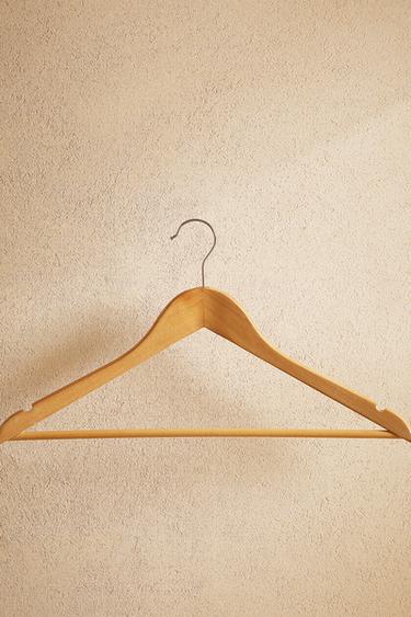 CINTRE BOIS LAQUÉ (LOT DE 3) - Beige clair de Zara - Image 10