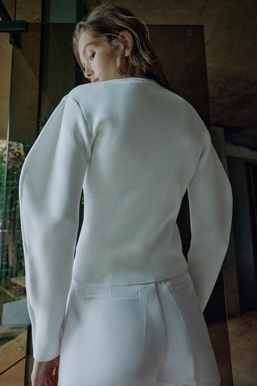 GILET EN MAILLE ASYMÉTRIQUE - Blanc de Zara - Image 4