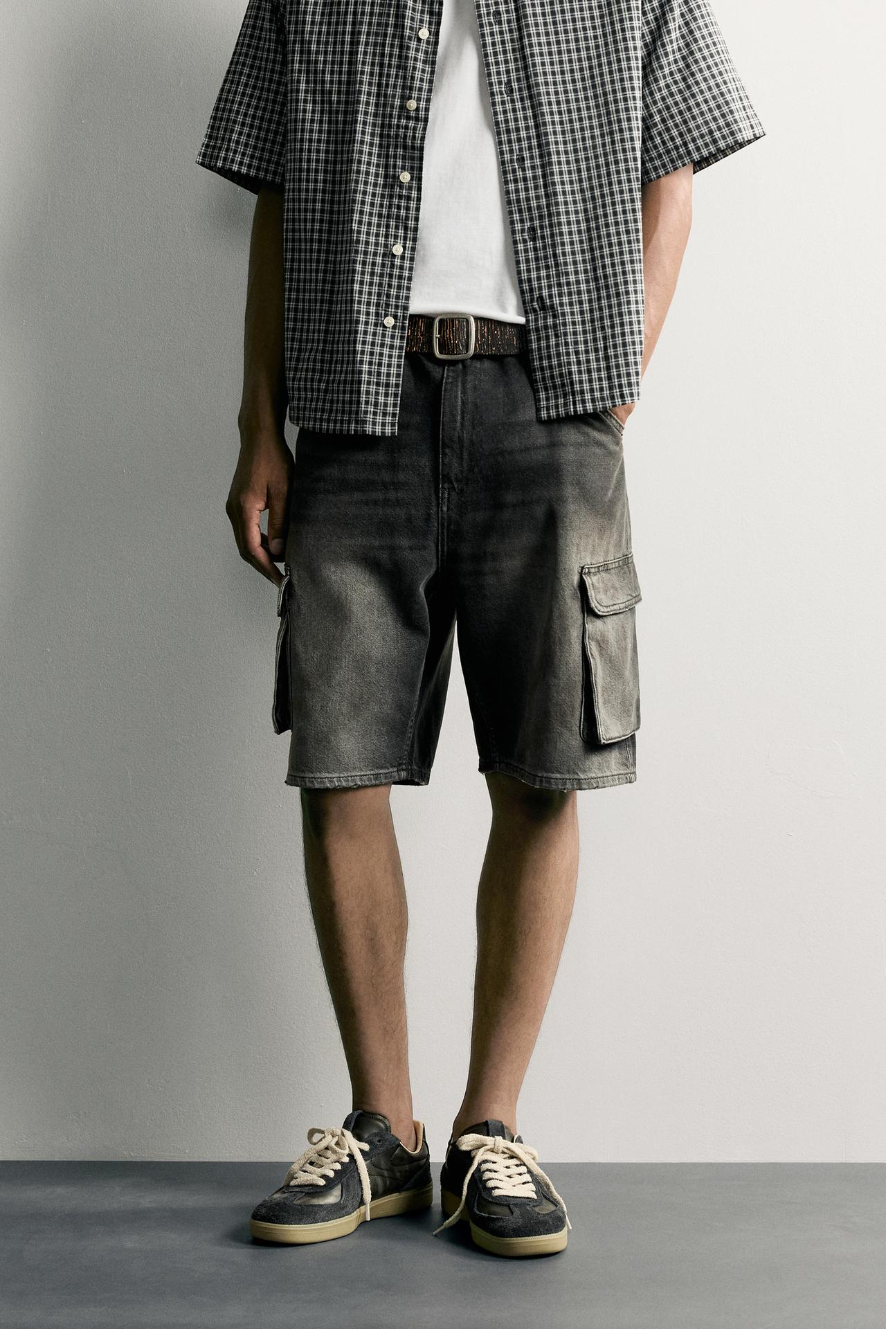 VINTAGE-EFFECT BAGGY CARGO SHORTS — Black