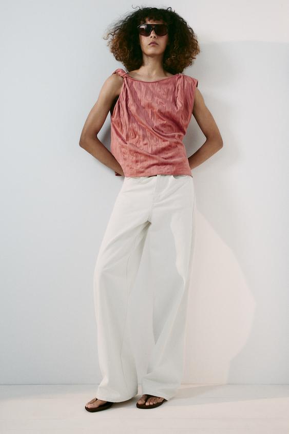 TOP EFECTO ANTE MANGA ENROSCADA - MARSALA de Zara - Imagen 0