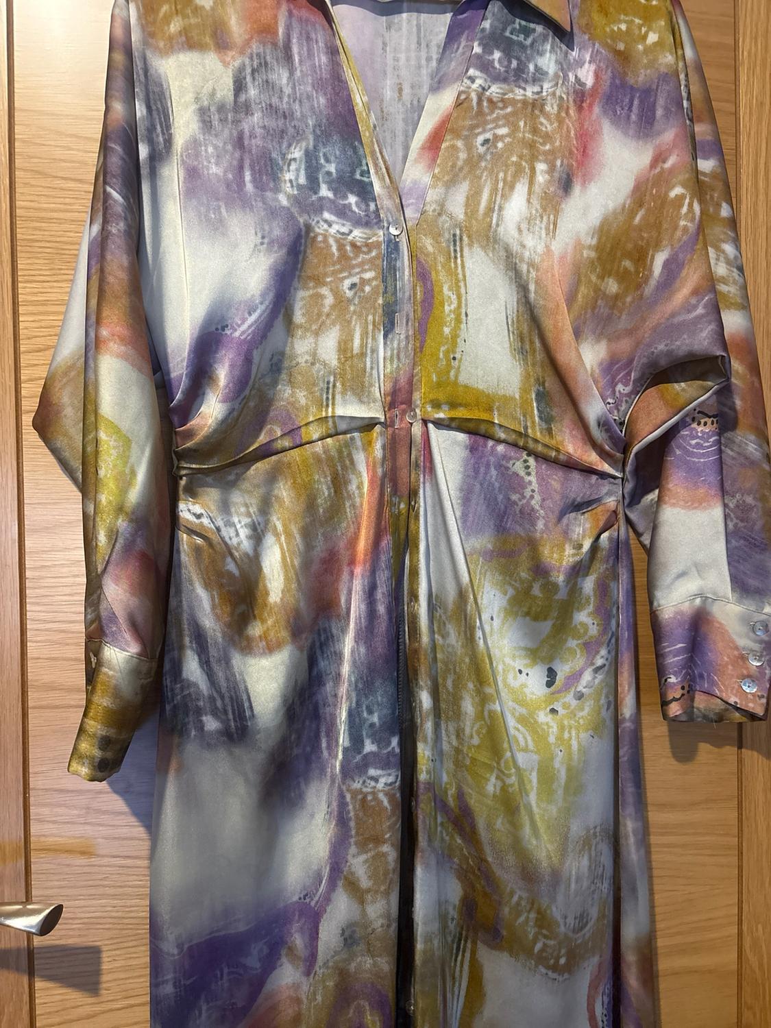FADED PRINT SATIN DRESS - Image 3