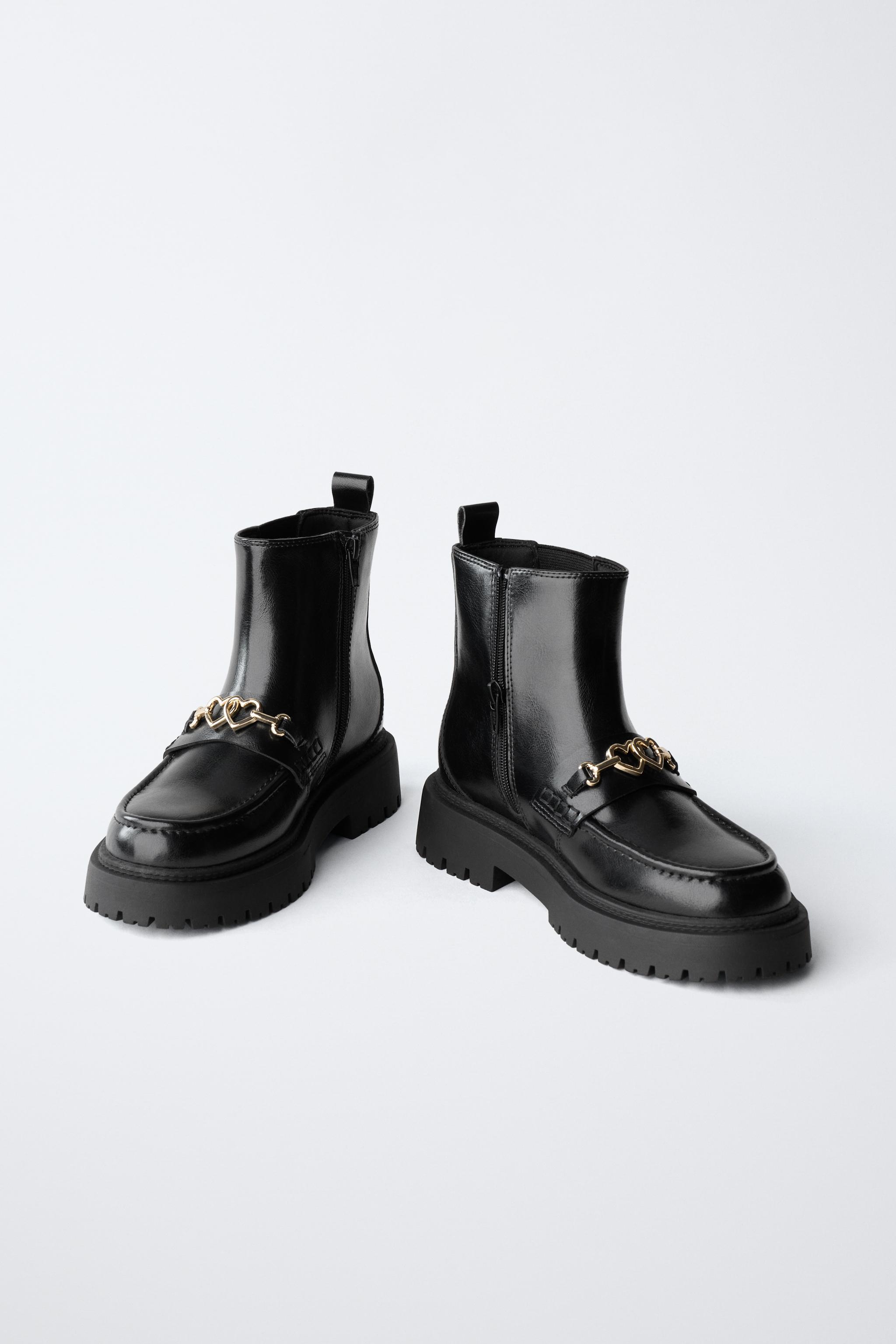 PATENT LEATHER ANKLE BOOTS WITH HEART DETAIL