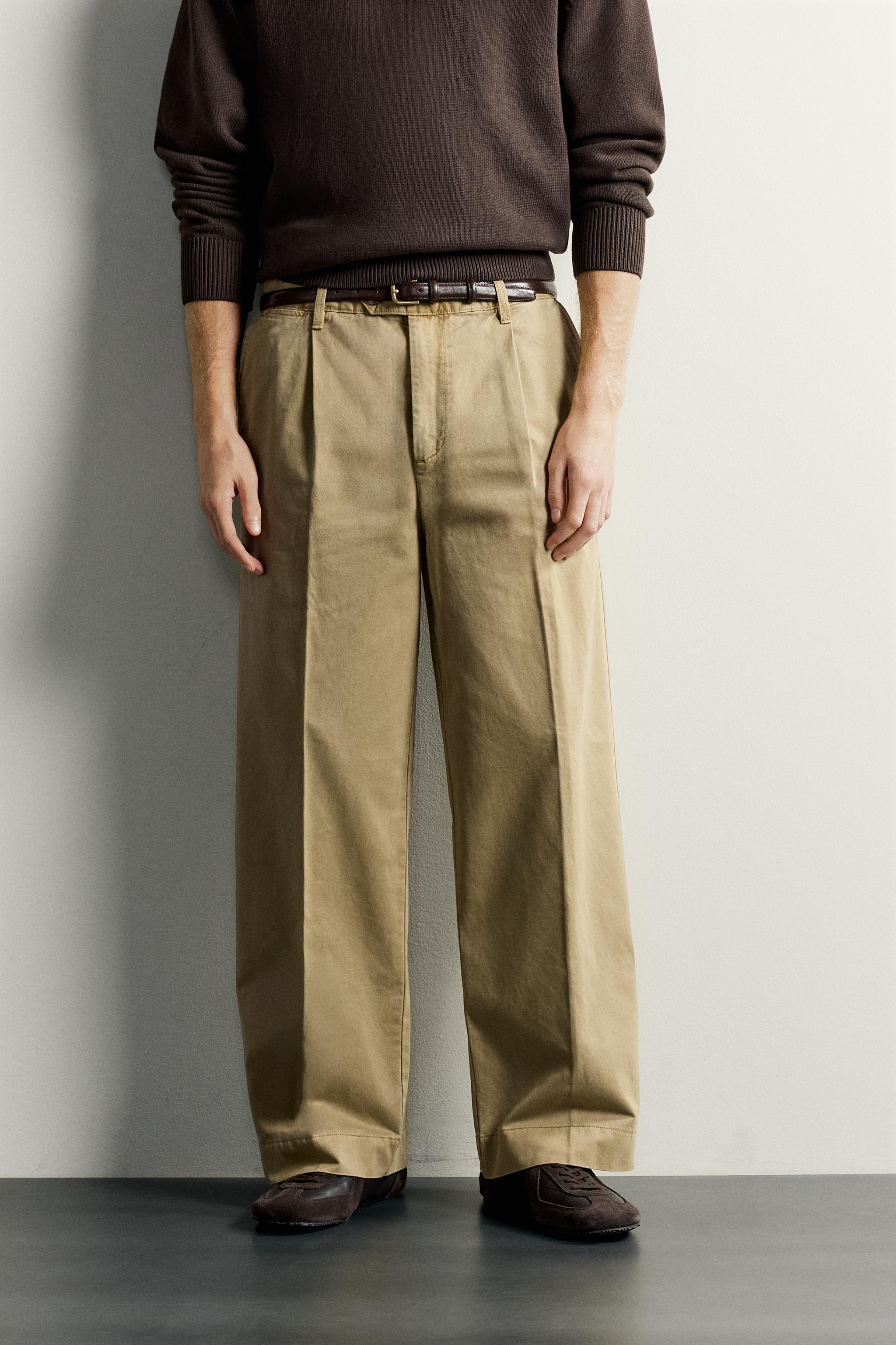 RELAXED FIT PLEATED CHINO PANTS