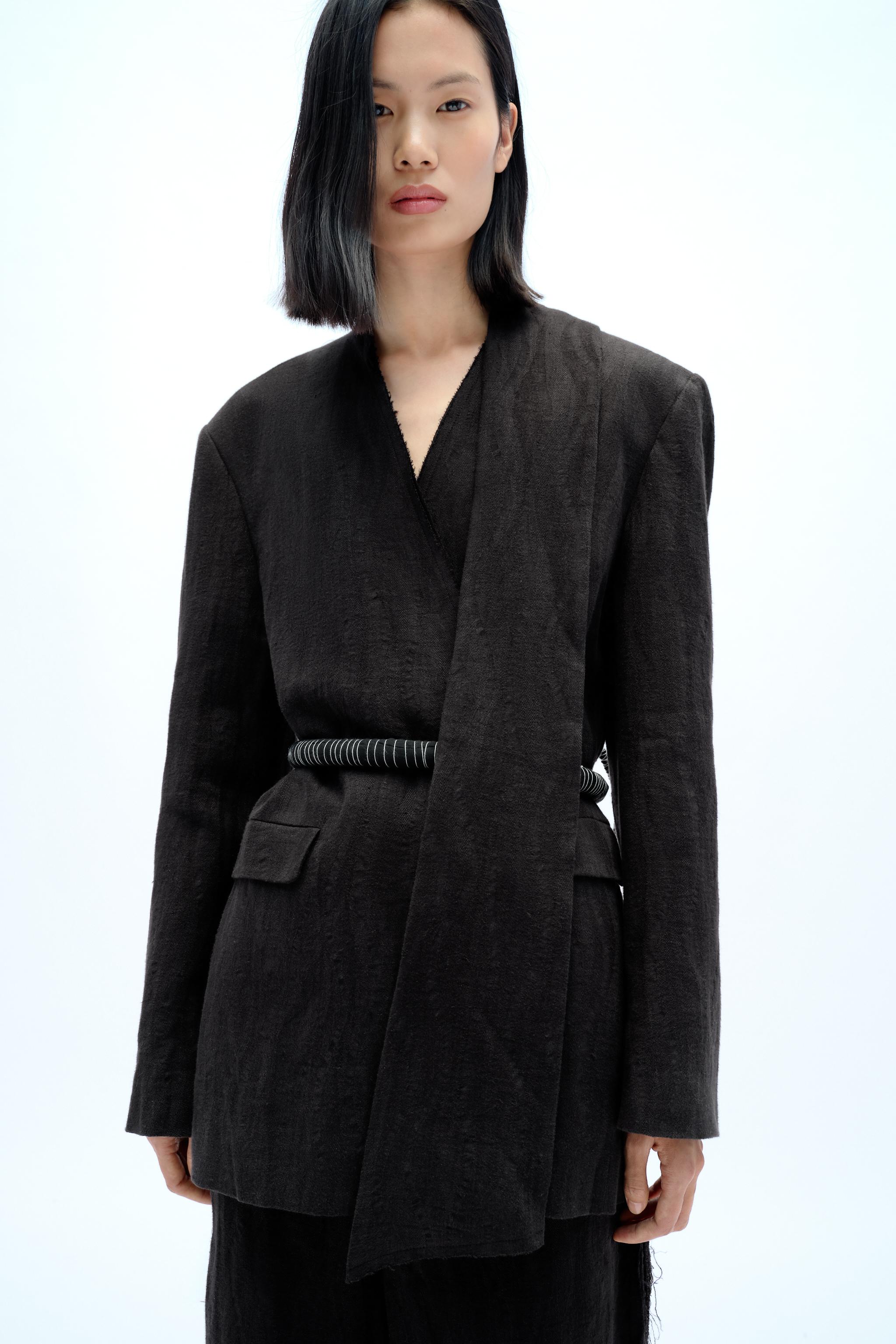 ZARA プリーツ ストレッチ ブレザー X FANGLU LIN 2779/195 プリーツ ストレッチ ブレザー X FANGLU LIN - エクリュ | ZARA