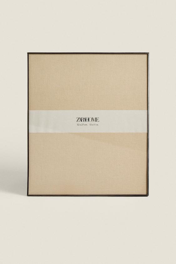 SMALL BLACK METAL PHOTO FRAME Black ZARA United States