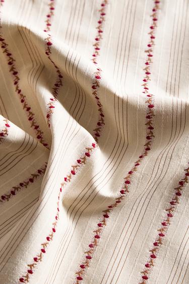 REVERSIBLE CHRISTMAS PLACEMAT - Burgundy by Zara - Image 3