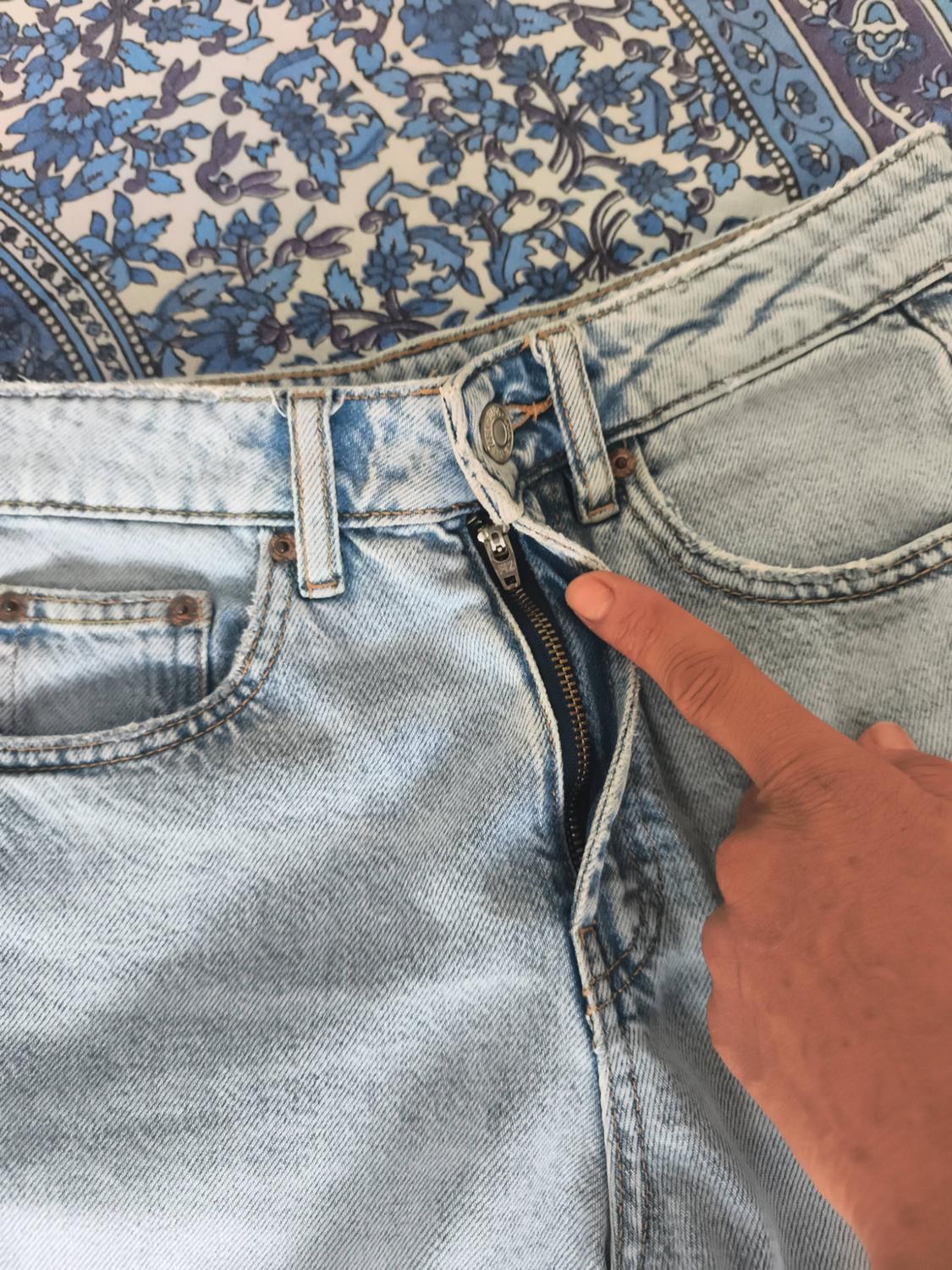 TRF MID-RISE DENIM BERMUDA SHORTS - Image 4