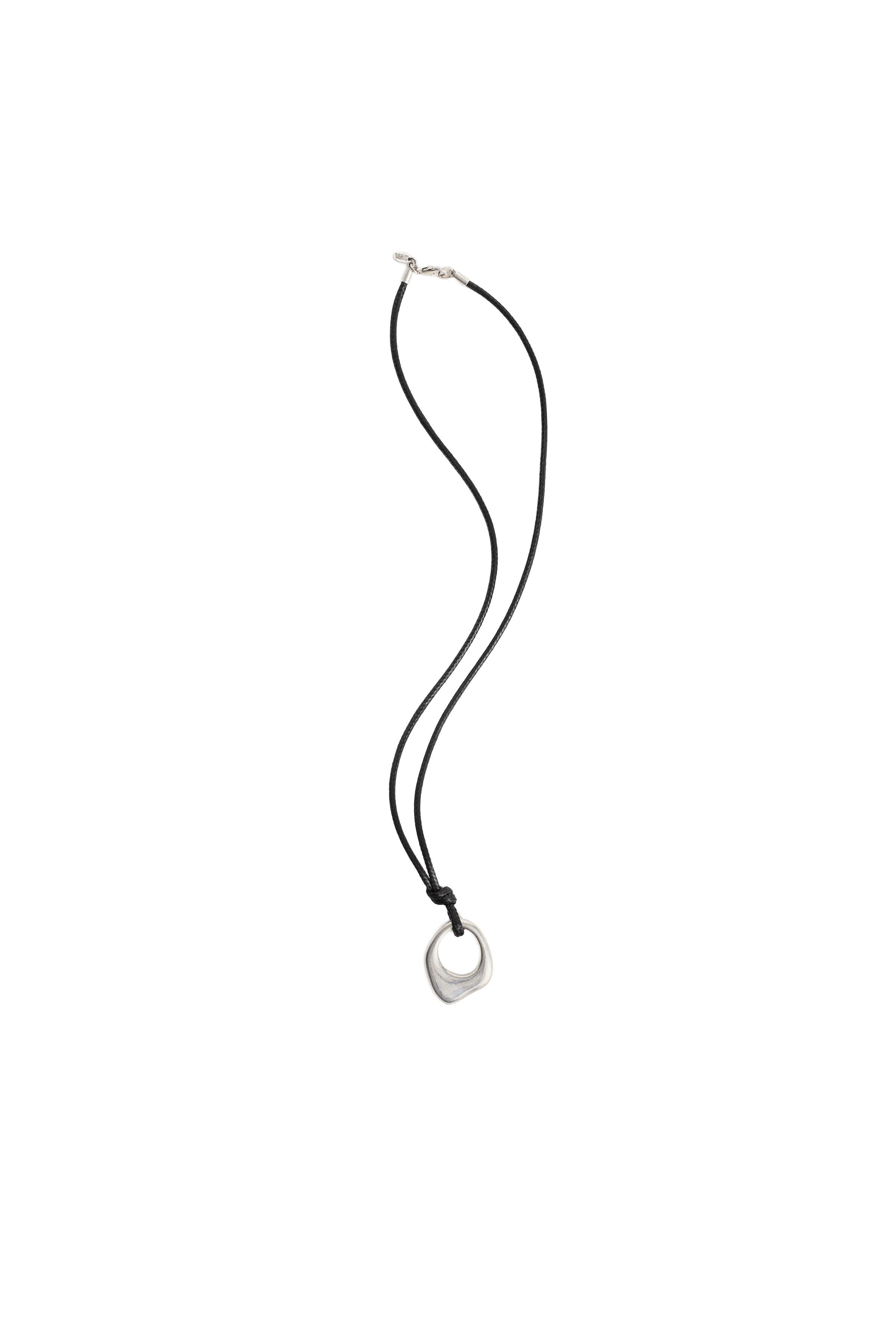 CORD NECKLACE WITH METALLIC PENDANT