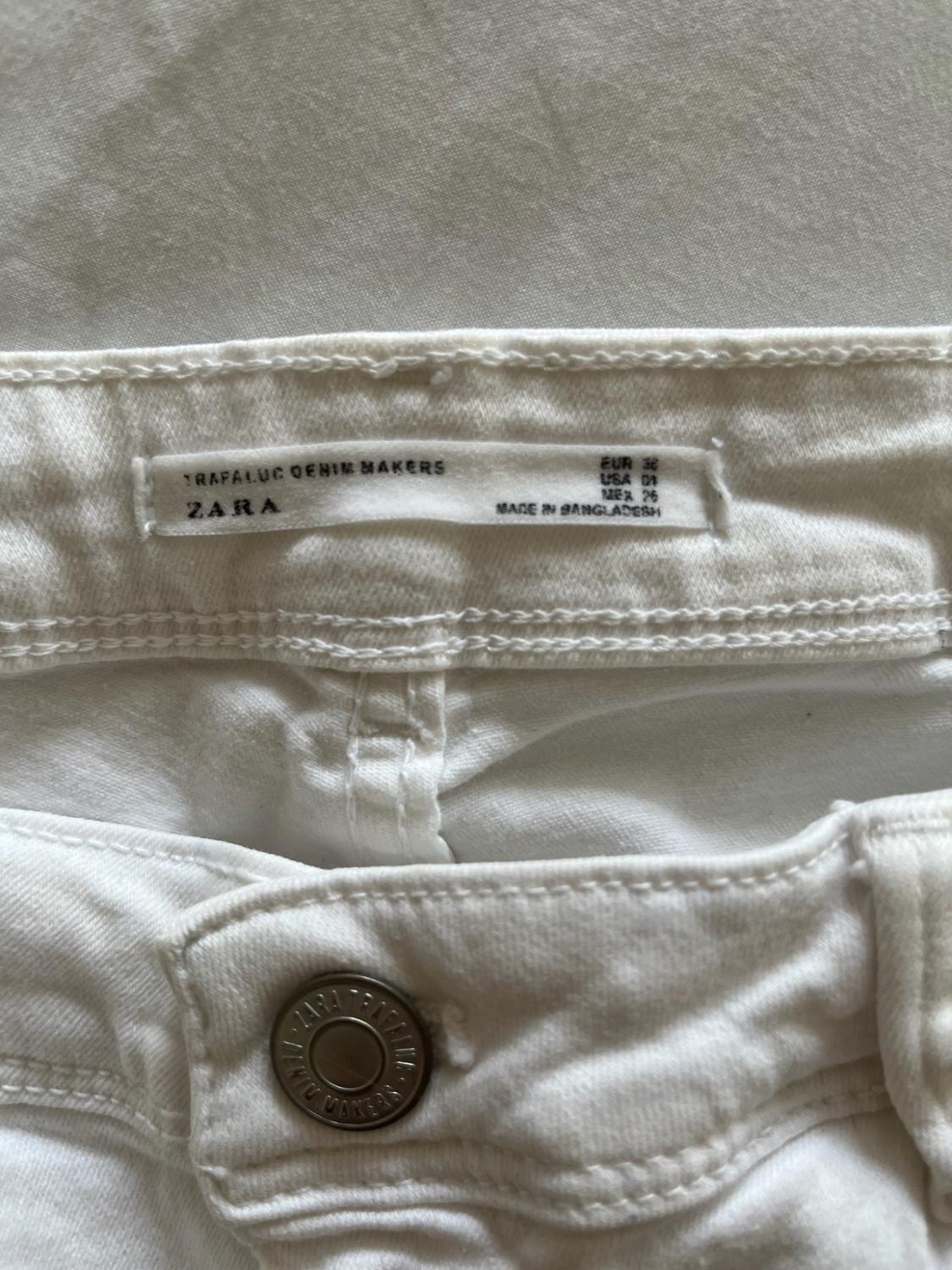 LOW-RISE SKINNY FIT JEANS - Image 7