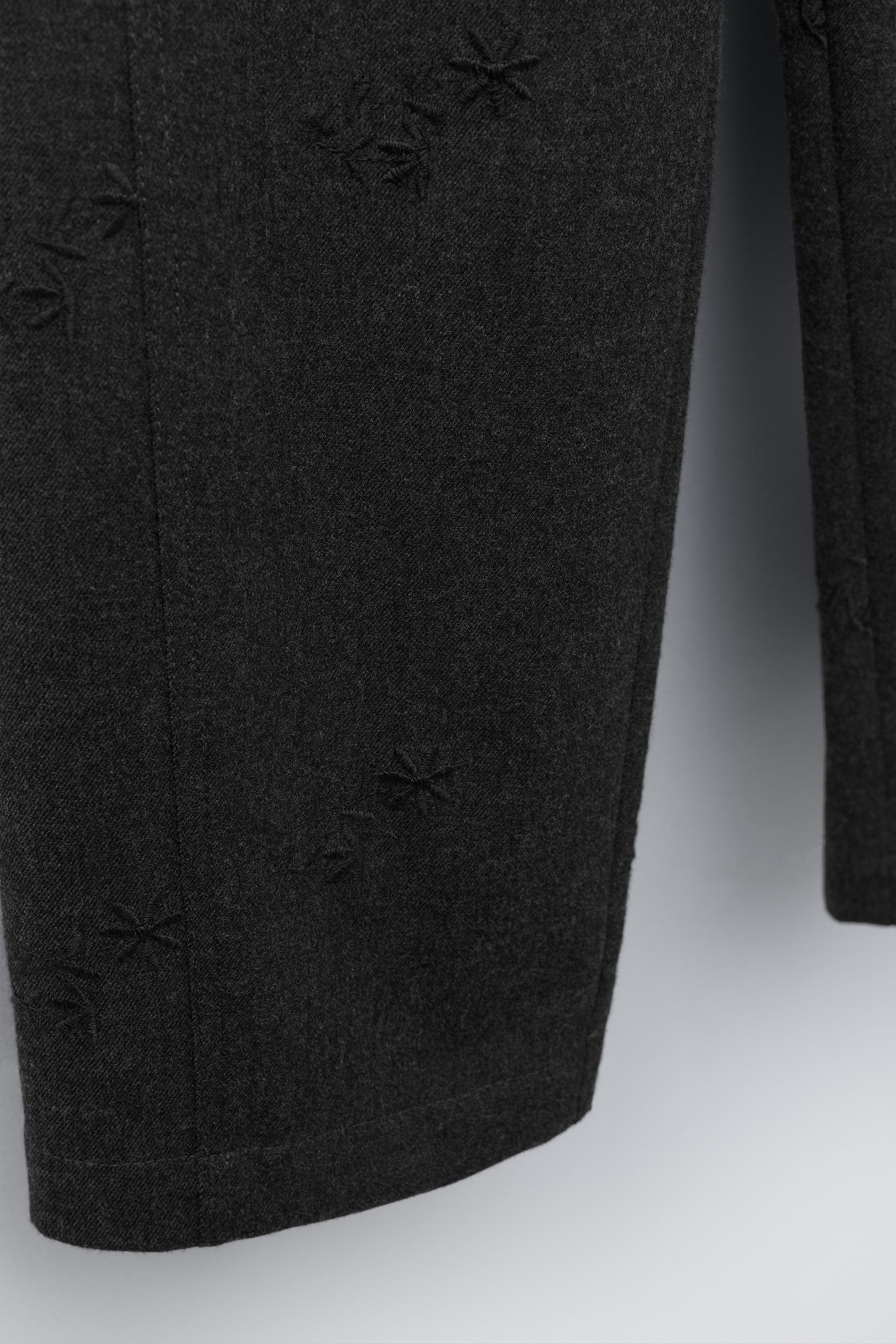 PANTALON BARREL SOFT FLEURS BRODÉES