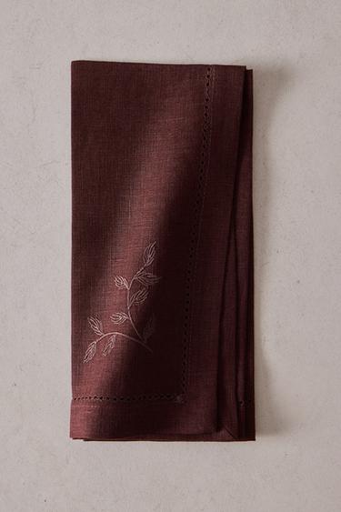 SERVIETTE DE TABLE EN LIN BRODÉE FLEUR (LOT DE 2) - Bordeaux de Zara
