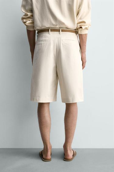 BERMUDA WIDE FIT À PLIS - Blanc cassé de Zara - Image 2