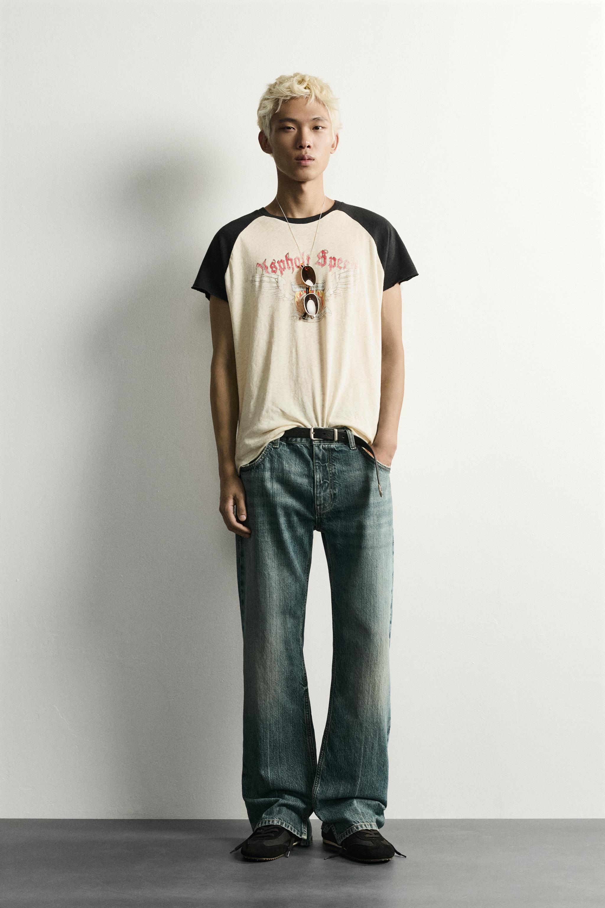 RAGLAN GRAPHIC T-SHIRT