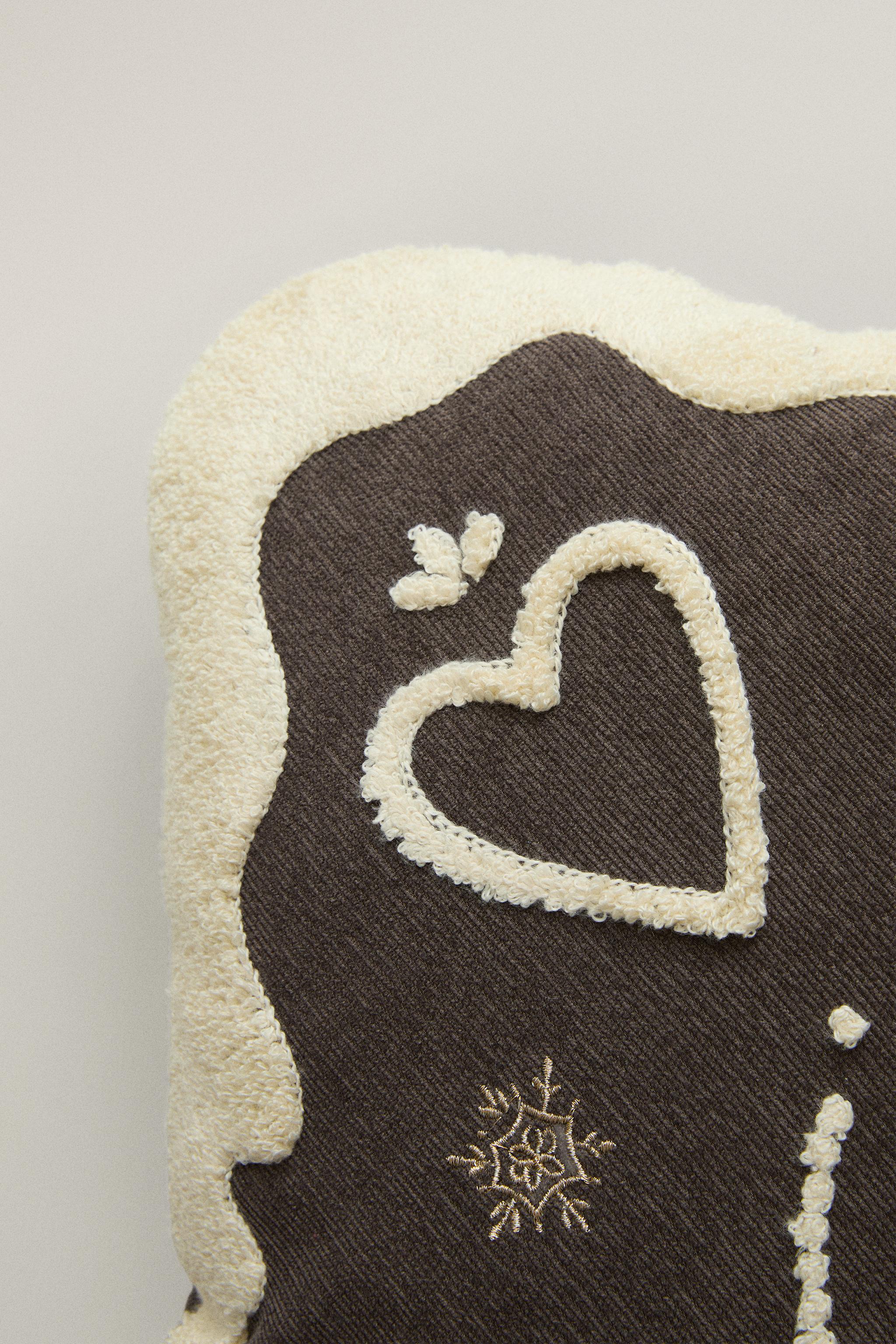 KIDS CORDUROY CHRISTMAS HOUSE CUSHION - Brown | ZARA Canada