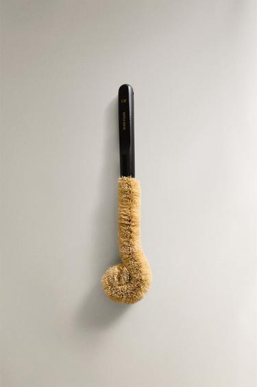WOODEN BOTTLE BRUSH - Black by Zara - Image 0