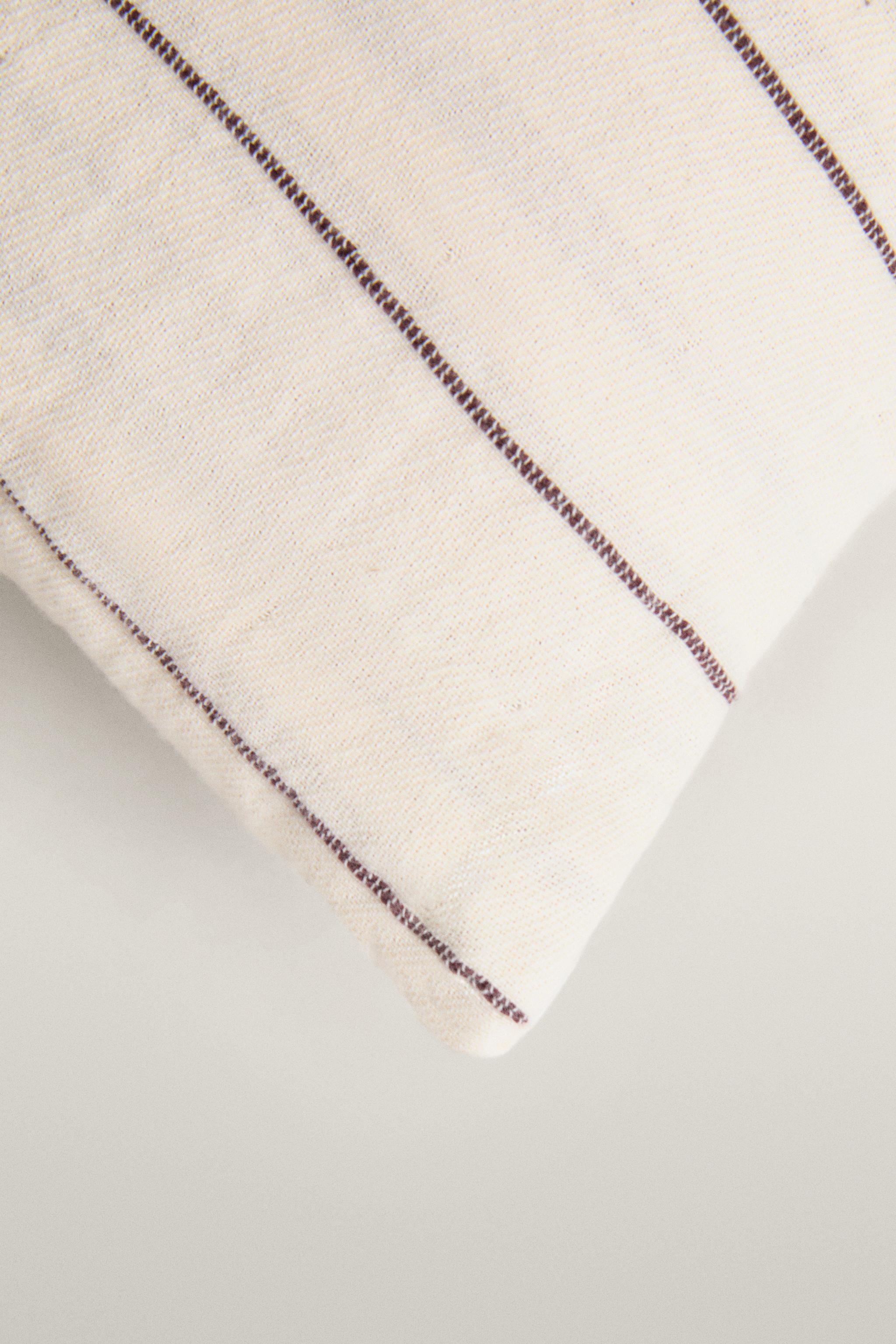 HOUSSE DE COUSSIN ENFANT À RAYURES