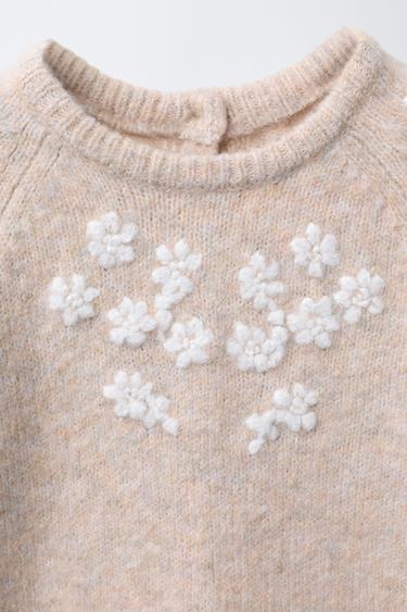KNITTED JUMPSUIT WITH EMBROIDERED FLOWERS - Light beige by Zara - Image 2
