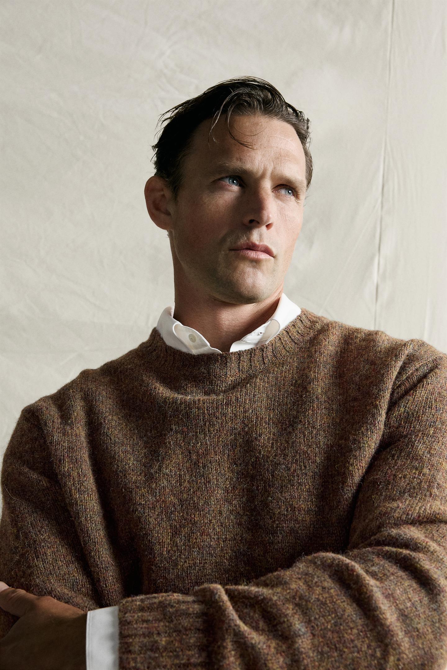 Мужской свитер Zara 100% Wool Regular Fit Jumper, цвет: Тёмный хаки — фото 5