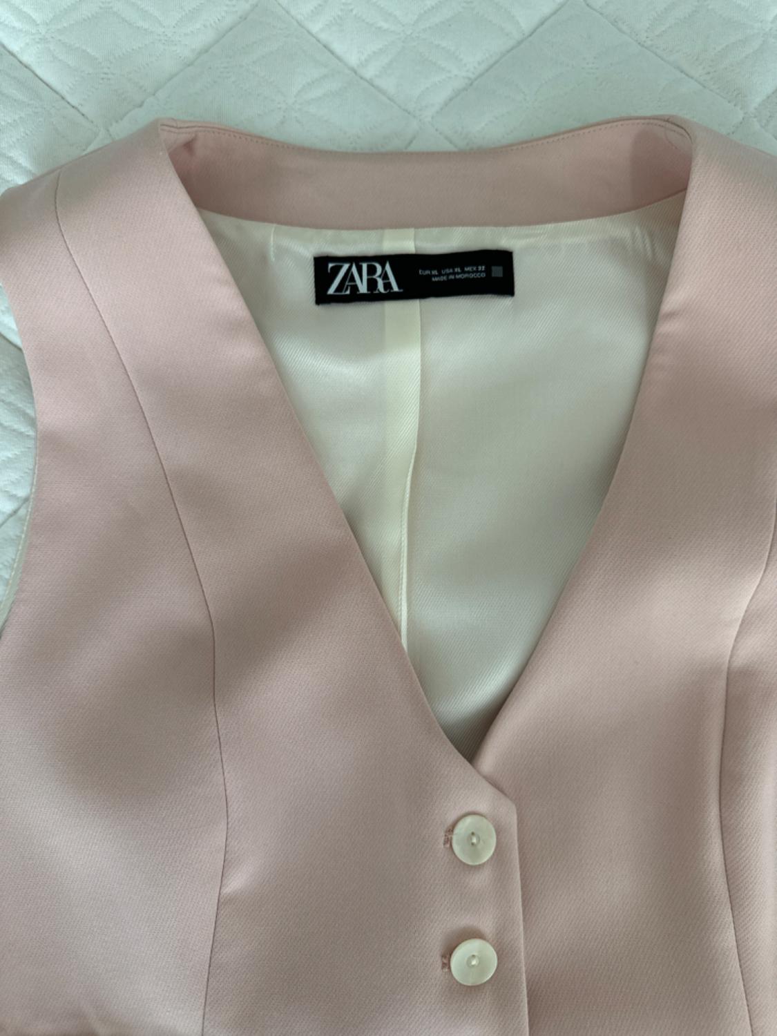 TAILORED SHORT WAISTCOAT - Image 3