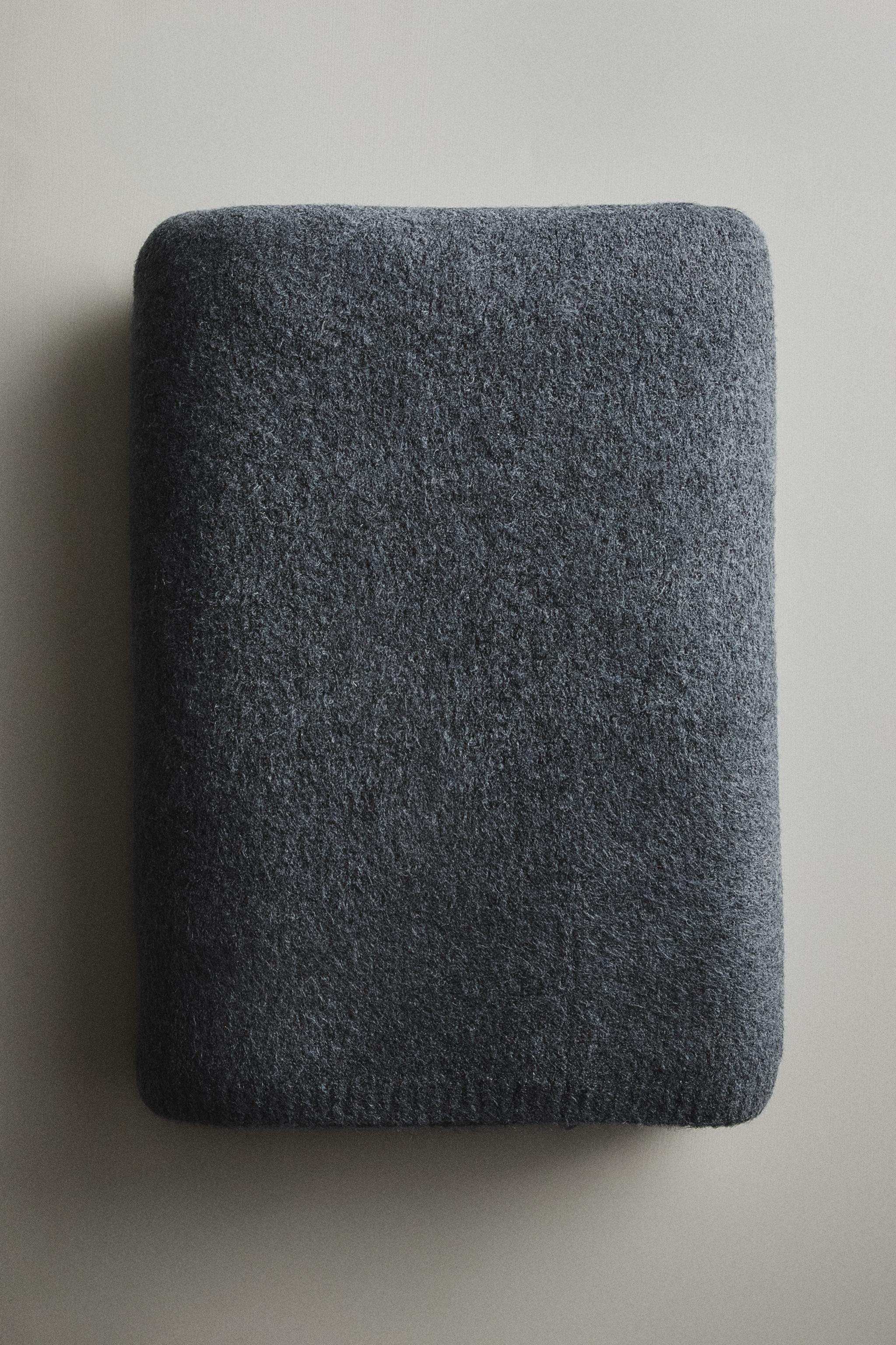 COUVERTURE MAILLE