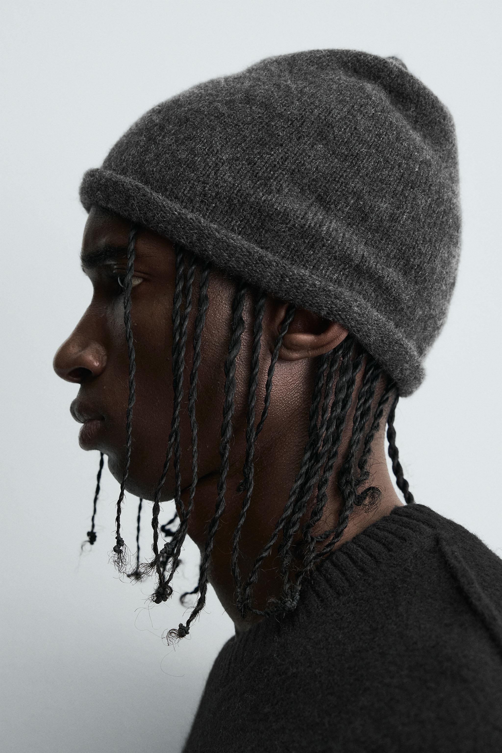 TEXTURED SWEATER WITH REVERSE EFFECT SEAMS