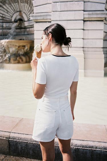 T-SHIRT FINITIONS EN CONTRASTE - Blanc de Zara - Image 2