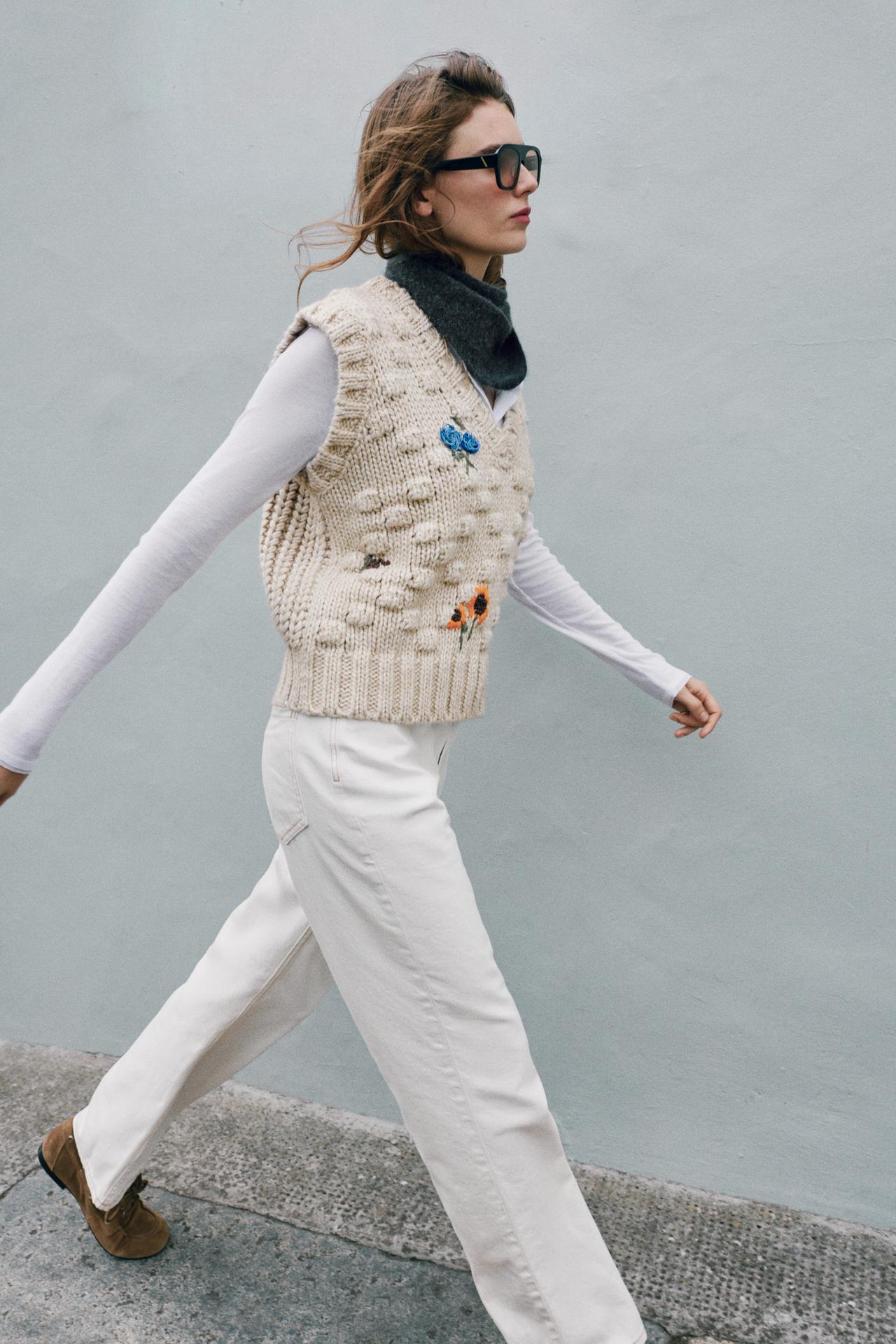 STRUCTURED OVERSIZED KNIT VEST — Ecru
