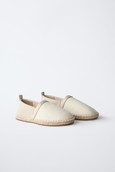 GEWEBSCHUH IN JUTEOPTIK - Gebrochenes Weiß von Zara