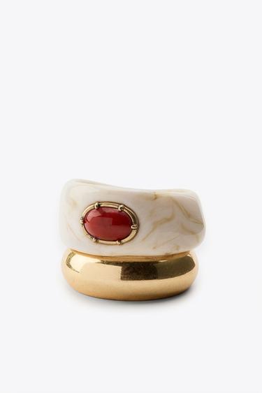 {navn} - {farge} for Zara