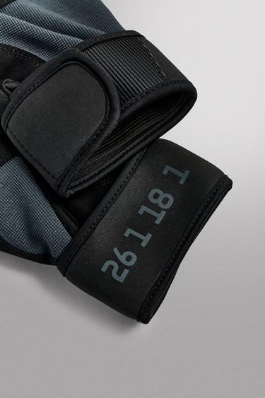 TECHNICAL TRAINING MITTENS - Black by Zara - Image 3