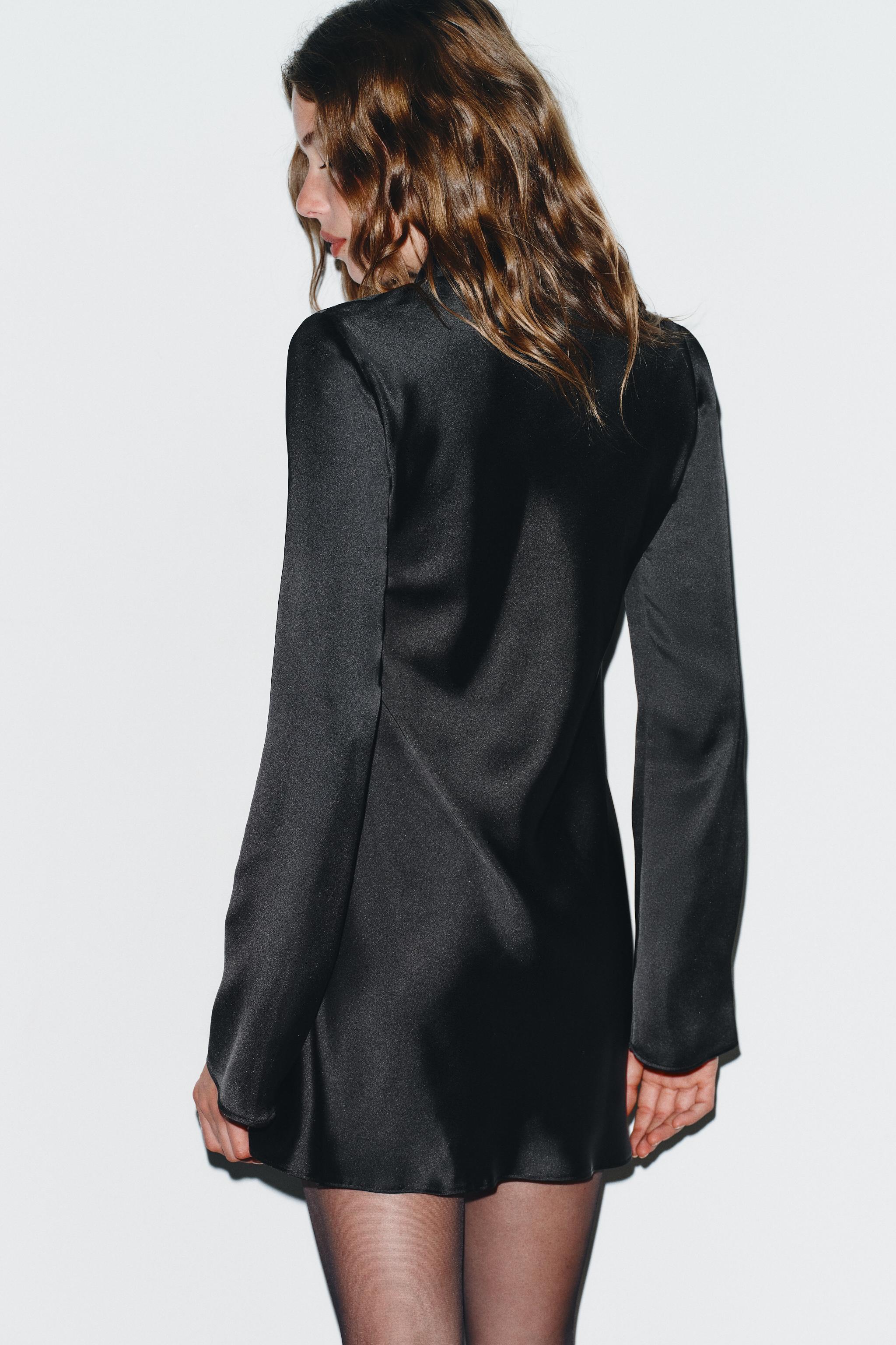 ROBE SATINÉE FOULARD